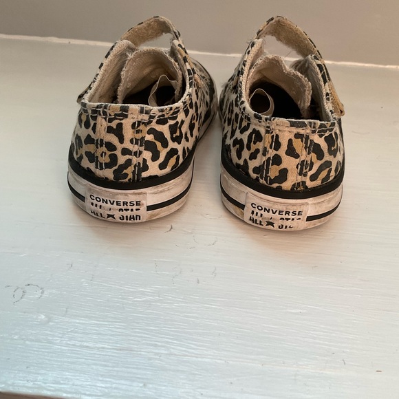 Toddler cheetah Converse - Picture 3 of 6